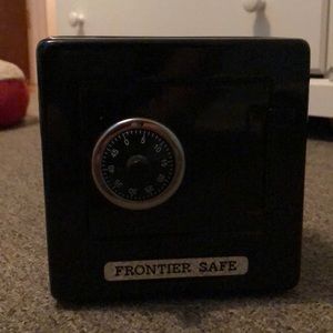 Frontier safe